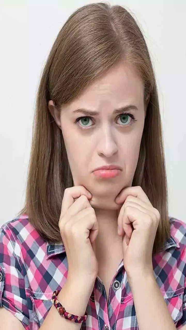 Double chin kaise kam kare: डबल चिन कैसे कम करें, ये सिंपल तरीके आएंगे काम