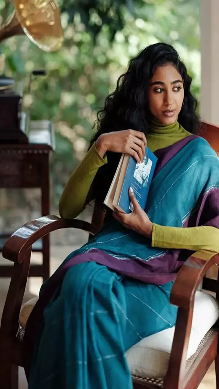 Women Business Ideas in Hindi: हुनर को बनाएं पैसे कमाने का जरिया, घर बैठे महिलाएं करें ये बिजनेस