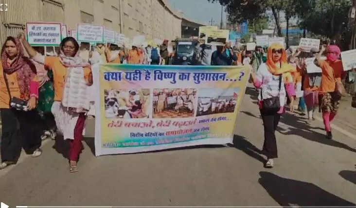 Assistant Teachers Protests: सहायक शिक्षकों ने फिर से दिया धरना, मांग पूरी नहीं होने पर होली यहीं मनाने का लिया फैसला Assistant Teachers Protests: सहायक शिक्षकों ने फिर से दिया धरना, मांग पूरी नहीं होने पर होली यहीं मनाने का लिया फैसला