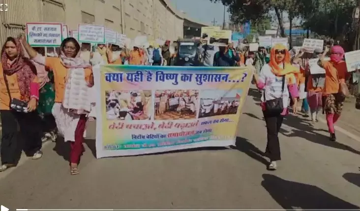 Assistant Teachers Protests: सहायक शिक्षकों ने फिर से दिया धरना, मांग पूरी नहीं होने पर होली यहीं मनाने का लिया फैसला