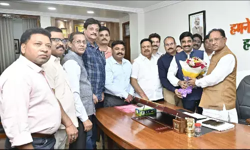 CG Officers-Employees Federation: छत्तीसगढ़ अधिकारी-कर्मचारी फेडरेशन ने मुख्यमंत्री विष्णुदेव साय से मुलाकात की, पांच सूत्रीय मांगें रखीं