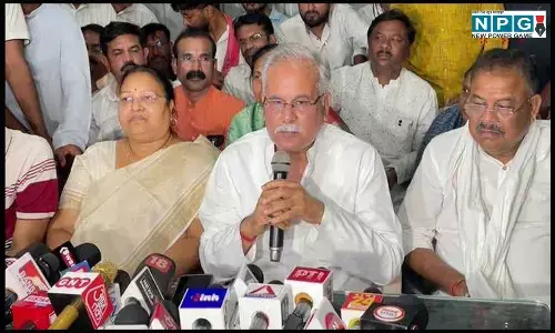 ED Raid in Bhupesh Baghel: पूर्व CM के यहां मिला 33 लाख कैश, 11 घंटे की जांच के बाद ED लौटी, भूपेश बोले, विधानसभा में सवाल पूछा तो जांच के लिए ईडी भेज दी