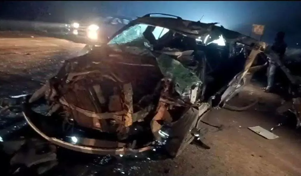 Raigarh Accident News: भीषण सड़क हादसा, जीएसटी कर्मचारी की मौत Raigarh Accident News: भीषण सड़क हादसा, जीएसटी कर्मचारी की मौत
