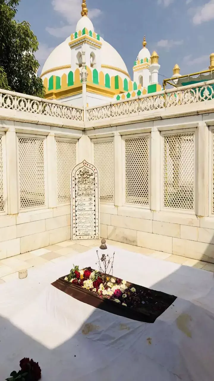 Aurangzeb Death Reason: कैसे हुई थी मुगल बादशाह औरंगजेब की मौत