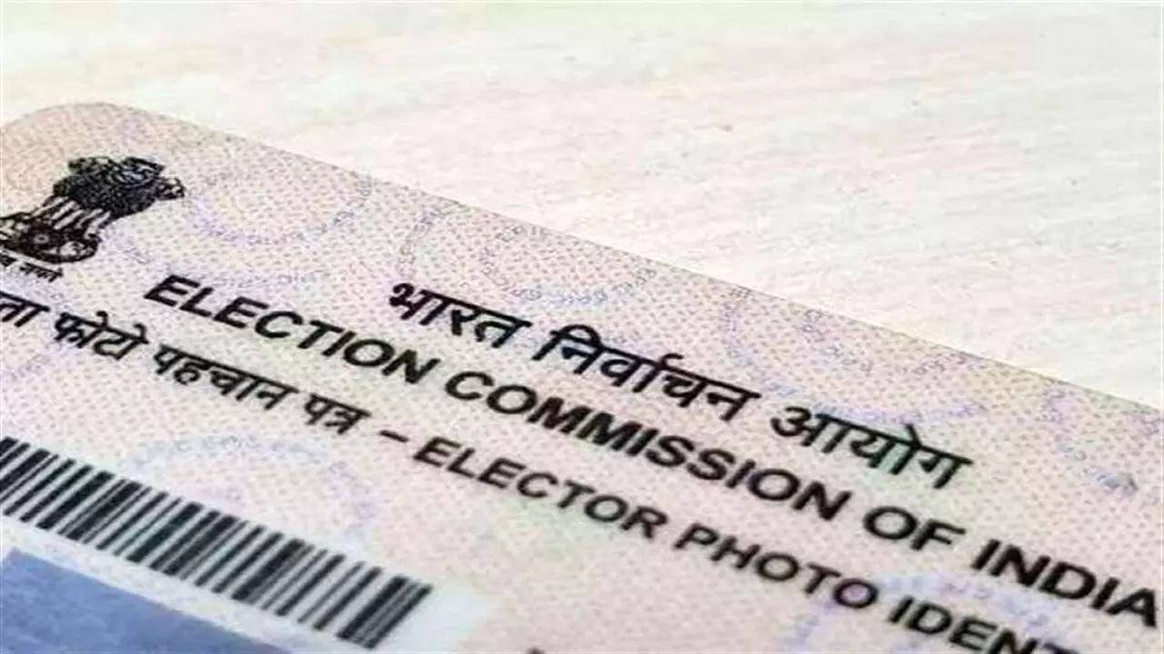 वोटर आईडी कार्ड कैसे बनाएं? जानिए नई वोटर कार्ड बनाने की ऑनलाइन प्रक्रिया वोटर आईडी कार्ड कैसे बनाएं? जानिए नई वोटर कार्ड बनाने की ऑनलाइन प्रक्रिया