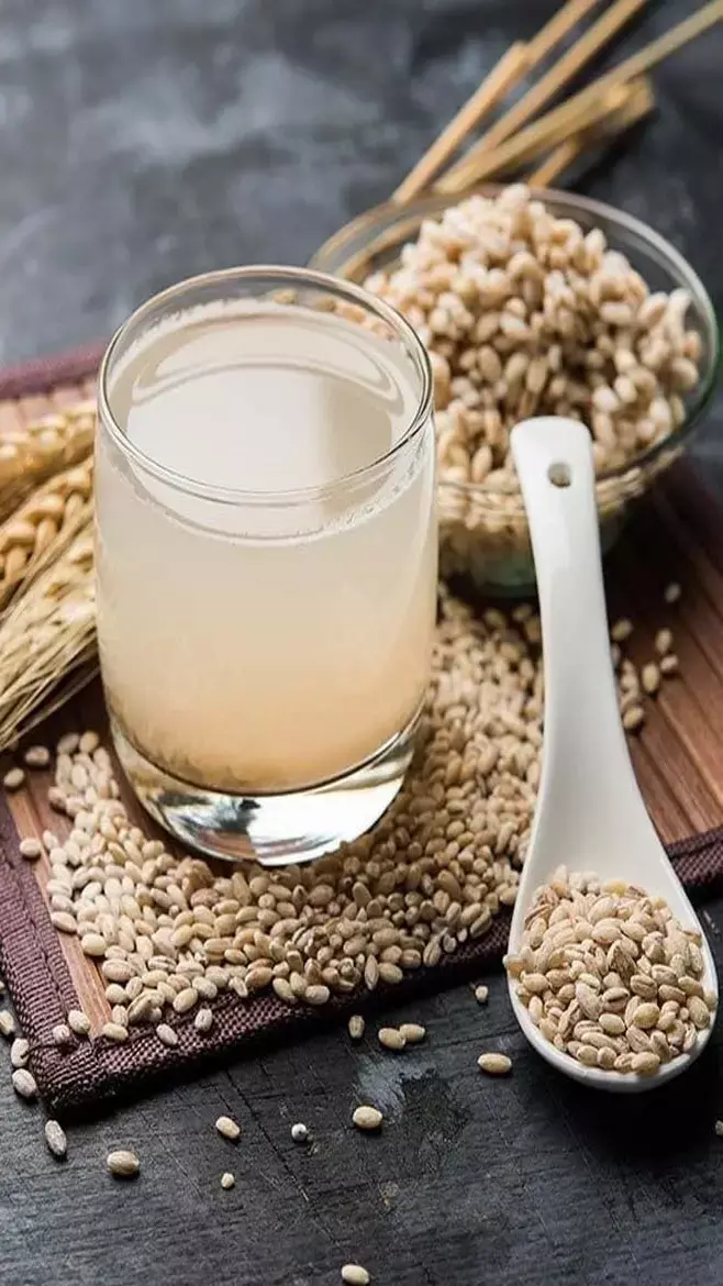 Home Remedies For Kidney Stones: बर्फ की तरह गलकर बह जाएंगे छोटे किडनी स्टोन, आज़माएं ये घरेलू नुस्खे..