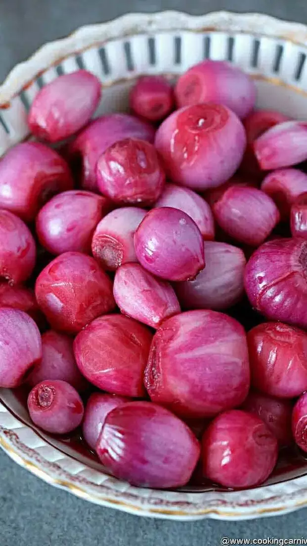 Pyaj Khane Ke Nuksan: कच्चा प्याज खाने की है आदत तो पहले जान लें नुकसान