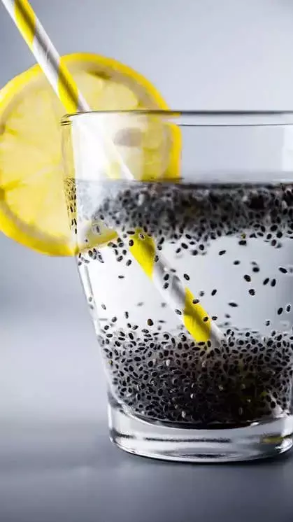 Chia Seeds Kaise khaye: वजन घटाने के लिए कैसे खाएं चिया सीड्स?