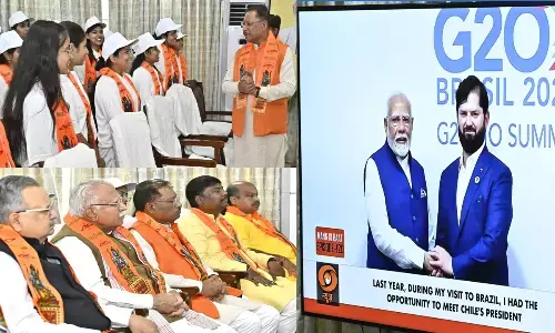 मुख्यमंत्री विष्णु देव साय ने बालिकाओं के साथ सुनी मन की बात, बोले- जनता को जागरूक और सशक्त बनाने का प्रभावी माध्यम है ‘मन की बात’