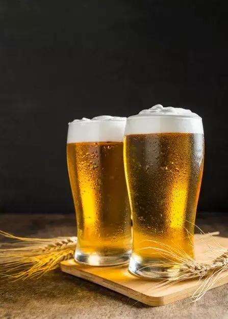 Beer Pine ke Fayde: क्या बियर पीना सेहत के लिए फायदेमंद होता है?