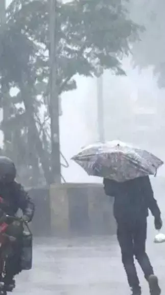 CG Weather Update: छत्तीसगढ़ में बारिश का अलर्ट, बढ़ती गर्मी के बीच इन जिलों में होगी झमाझम बारिश, उमस से मिलेगी राहत..