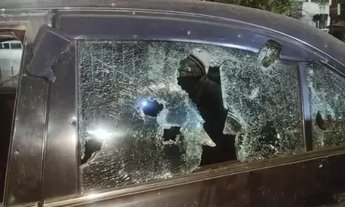 Durg News: कन्याभोज के लिए निकली बच्ची की कार में मिली लाश, पूरे शरीर में चोट के निशान, गुस्साएं लोगों ने संदेही के घर और कार में लगा दी आग