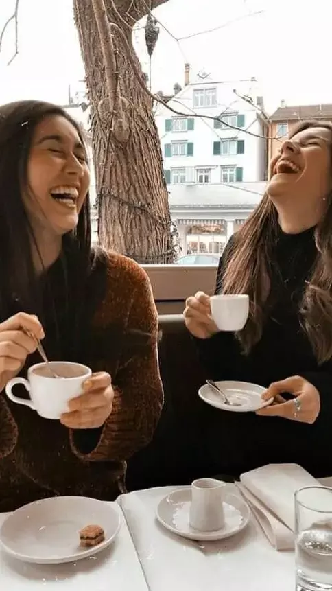 Chanakya Niti: भरोसे के लायक नहीं होते ऐसे दोस्त, कभी भी दे सकते हैं धोखा