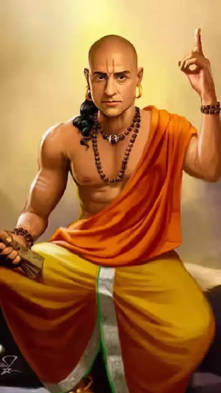 Chanakya Niti: पति-पत्नी ना करें ये काम, वरना शादीशुदा जीवन से चली जाएगी सुख-शांति