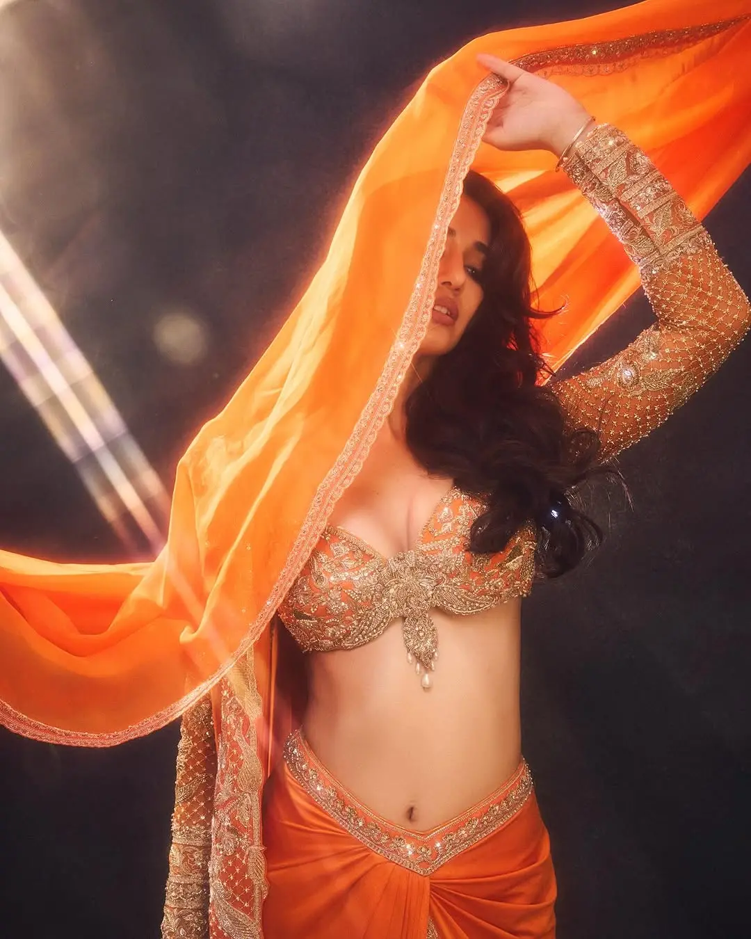 धक-धक लुक में Disha Patani ने फैंस के दिलों में लगी आग, HOT फोटो देख बोले- हुस्न...