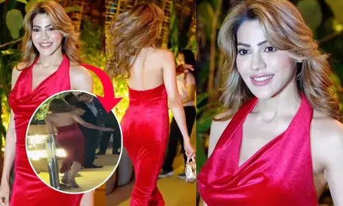 Nikki Tamboli Video: बैकलेस गाउन पहना निक्की तंबोली को पड़ा भारी, बाल-बाल बची एक्ट्रेस, देखिए VIDEO क्या हुआ ऐसा....