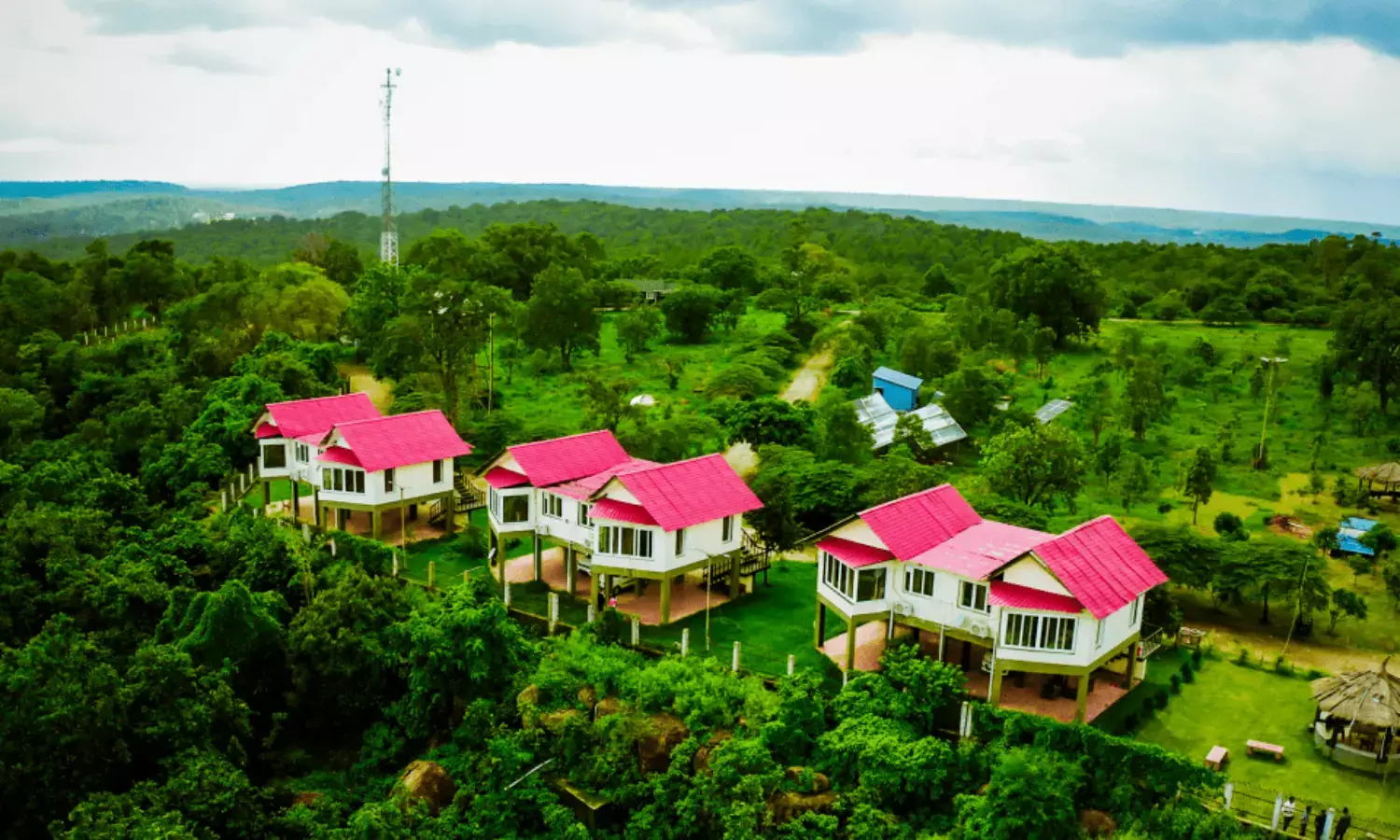 Saroda Dadar Gaon Chhattisgarh : चिलचिलाती गर्मी में बेस्ट रिफ्रेशमेंट चाहिए, शिमला-मनाली छोड़िए "सरोधा-दादर गांव" है ना Saroda Dadar Gaon Chhattisgarh : चिलचिलाती गर्मी में बेस्ट रिफ्रेशमेंट चाहिए, शिमला-मनाली छोड़िए "सरोधा-दादर गांव" है ना