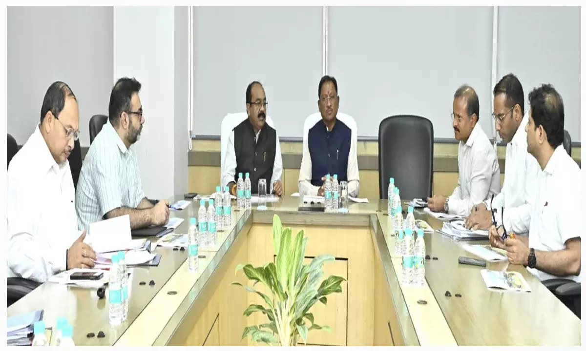 CM विष्णुदेव साय ने लोक निर्माण विभाग के कार्यों की समीक्षा की, एआई और नवीन तकनीकों के उपयोग से खराब सड़कों की जल्द मरम्मत के दिए निर्देश CM विष्णुदेव साय ने लोक निर्माण विभाग के कार्यों की समीक्षा की, एआई और नवीन तकनीकों के उपयोग से खराब सड़कों की जल्द मरम्मत के दिए निर्देश