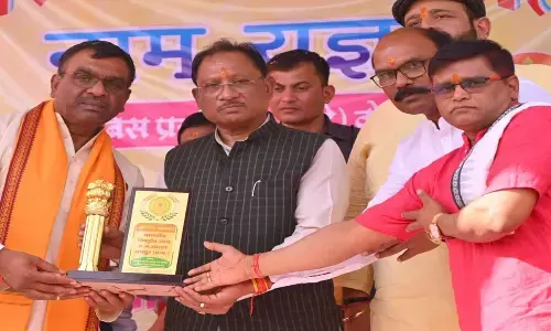 मुख्यमंत्री विष्णुदेव साय हरि अखंड संकीर्तन नाम यज्ञ में हुए शामिल....वृंदावन भवन के विस्तार के लिए 50 लाख रुपए देने की घोषणा