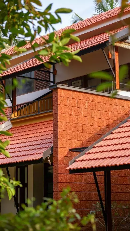 Bathroom Vastu Tips In Hindi: बाथरूम का दरवाजा खुला क्‍यों नहीं रखना चाहिए?