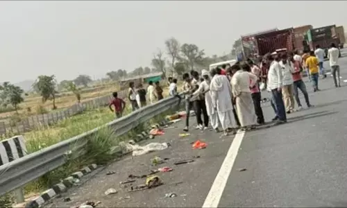 Delhi-Mumbai Expressway: दिल्ली-मुंबई एक्सप्रेसवे पर भीषण सड़क हादसा, 6 सफाई कर्मचारियों की मौत, 5 घायल, आरोपी ड्राइवर फरार