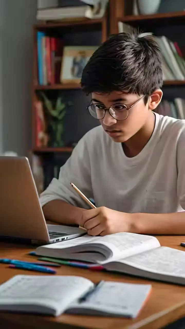 Chanakya Niti For Students: छात्र अपनाएं चाणक्य की ये बातें, जरुर होंगे सफल