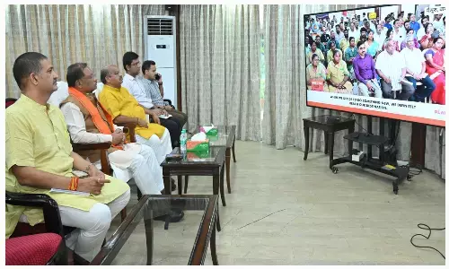 मुख्यमंत्री विष्णु देव साय ने जनप्रतिनिधियों और अधिकारियों के साथ सुनी ‘मन की बात’ की 121वीं कड़ी, प्रधानमंत्री नरेंद्र मोदी ने दंतेवाड़ा विज्ञान केन्द्र की प्रशंसा की...