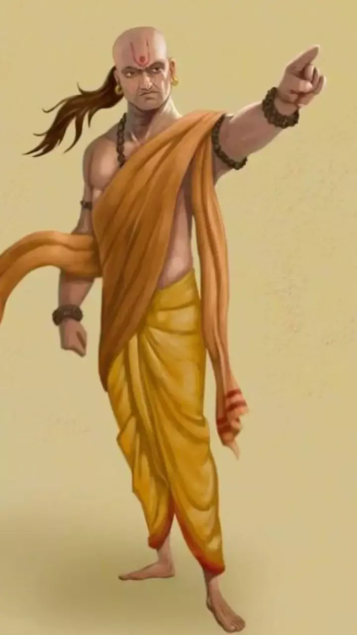 Chanakya Niti: कुत्तों से सीखें ये गुण, बदलें अपनी जिंदगी और पाएं सफलता