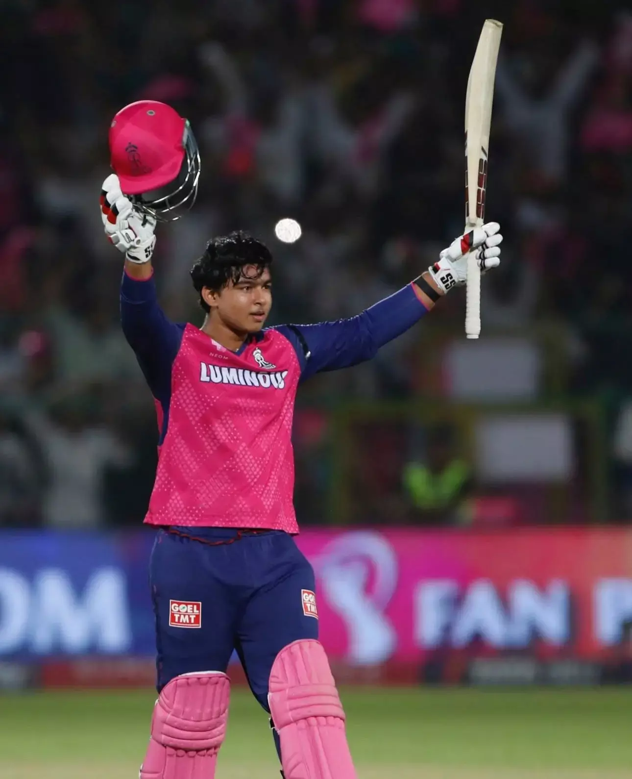 Vaibhav Suryavanshi Biography: कौन है वैभव सूर्यवंशी? 14 साल के उम्र में IPL में बनाया वर्ल्ड रिकॉर्ड