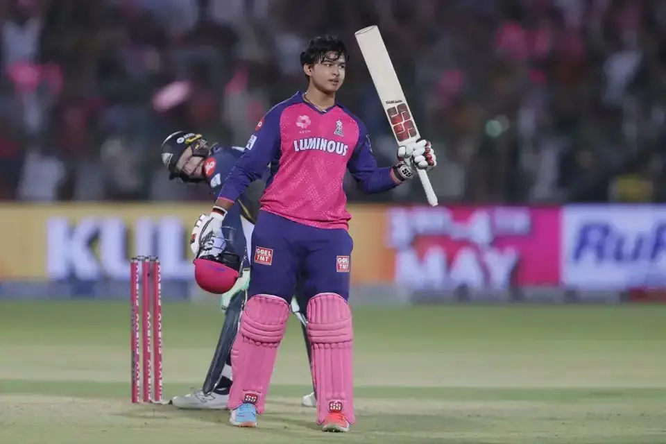 Vaibhav Suryavanshi Biography: कौन है वैभव सूर्यवंशी? 14 साल के उम्र में IPL में बनाया वर्ल्ड रिकॉर्ड