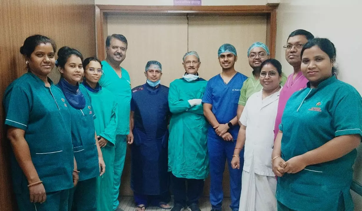 CG News: मेकाहारा के डॉक्टरों का कमाल, हार्ट अटैक की शिकार गर्भवती महिला का आधी रात को इमरजेंसी एंजियोप्लास्टी कर दिया जीवनदान... CG News: मेकाहारा के डॉक्टरों का कमाल, हार्ट अटैक की शिकार गर्भवती महिला का आधी रात को इमरजेंसी एंजियोप्लास्टी कर दिया जीवनदान...