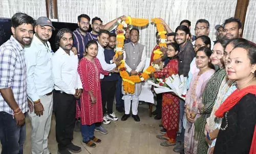 CG Teachers: बीएड शिक्षकों से सीएम विष्णुदेव साय बोले-सरकार ने शिक्षकों की चिंता पहले दिन से की थी...