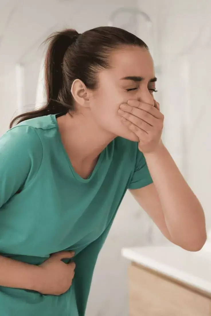Stomach Problems In Summer: गर्मियों में बार-बार क्यों होती है बार पेट दर्द, अपच और फूलने की समस्या?