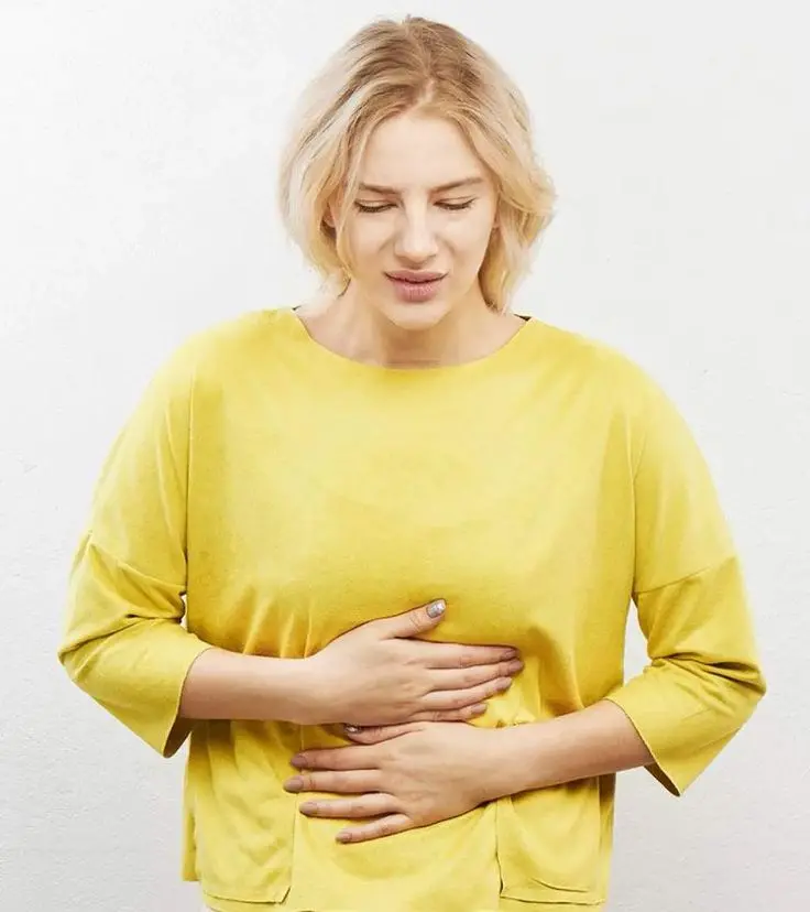 Stomach Problems In Summer: गर्मियों में बार-बार क्यों होती है बार पेट दर्द, अपच और फूलने की समस्या?