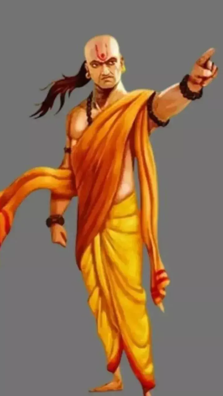 Chanakya Niti: आचार्य चाणक्य ने महिलाओं का लेकर कही थी ये बात, जानें चाणक्य नीति का रहस्य
