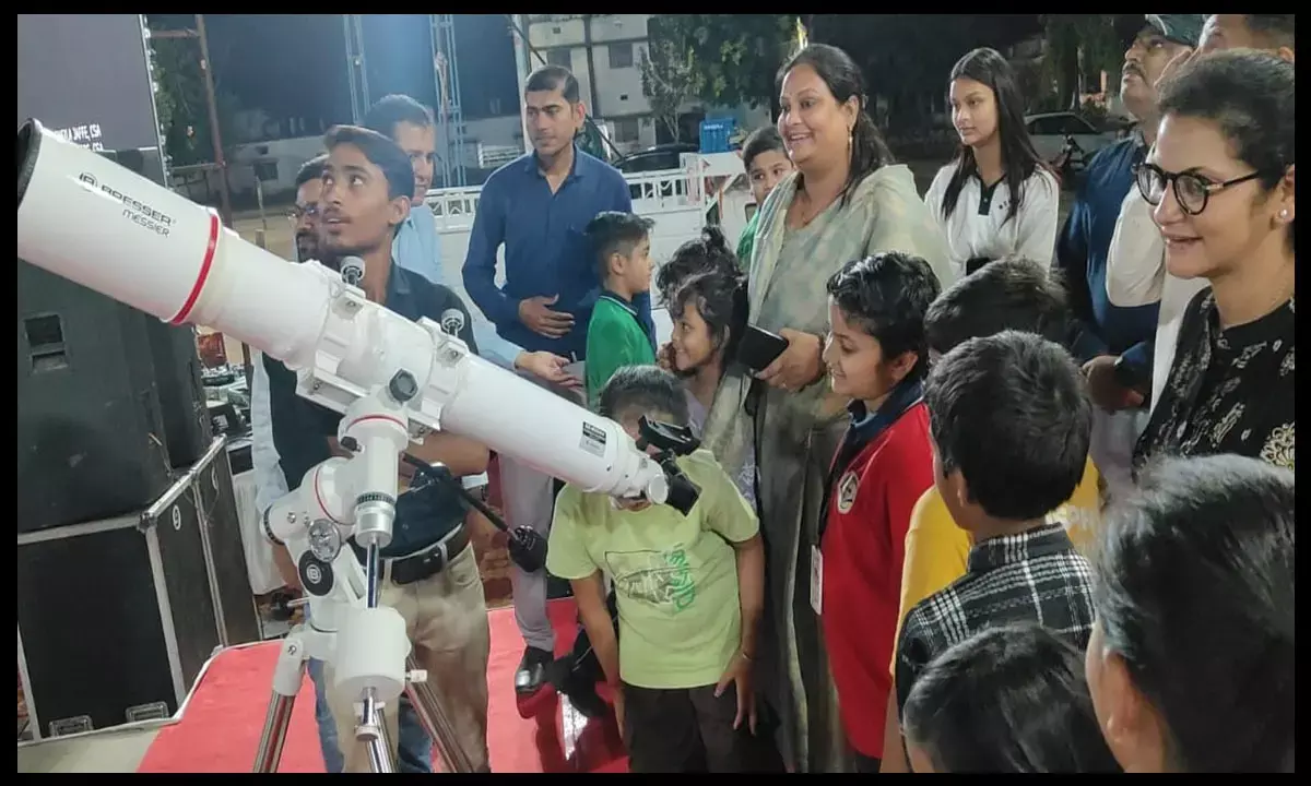 कोरिया में मेगा स्काई वॉचिंग कार्यक्रम का सफल आयोजन, विज्ञान की ओर एक नई उड़ान कोरिया में मेगा स्काई वॉचिंग कार्यक्रम का सफल आयोजन, विज्ञान की ओर एक नई उड़ान