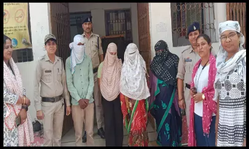 Bilaspur News: देह व्यापार करने वाली महिलाएं पकड़ाई, गिरफ्तारी के दौरान पुलिस से हुज्जतबाजी भी की