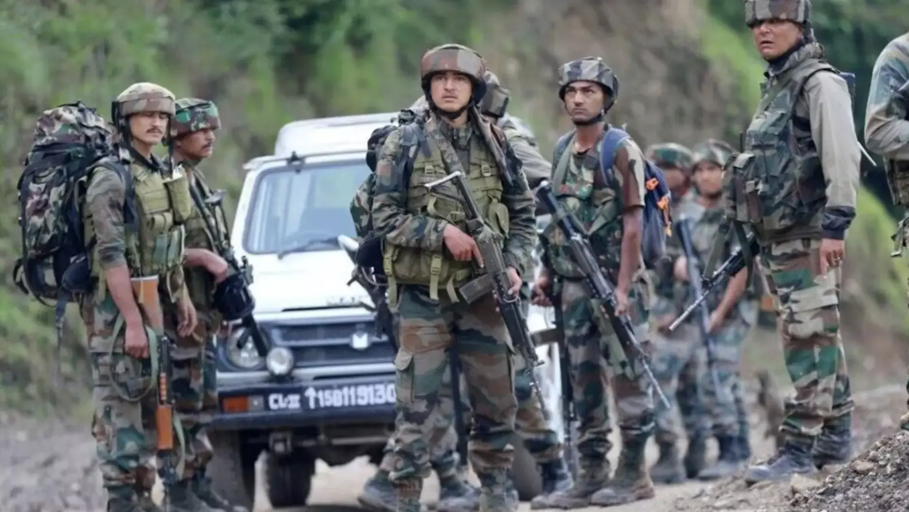 Pulwama Encounter News: पुलवामा एनकाउंटर: जैश-ए-मोहम्मद के 3 आतंकी ढेर, भारी हथियार बरामद, 48 घंटे में दूसरी बड़ी कार्रवाई Pulwama Encounter News: पुलवामा एनकाउंटर: जैश-ए-मोहम्मद के 3 आतंकी ढेर, भारी हथियार बरामद, 48 घंटे में दूसरी बड़ी कार्रवाई