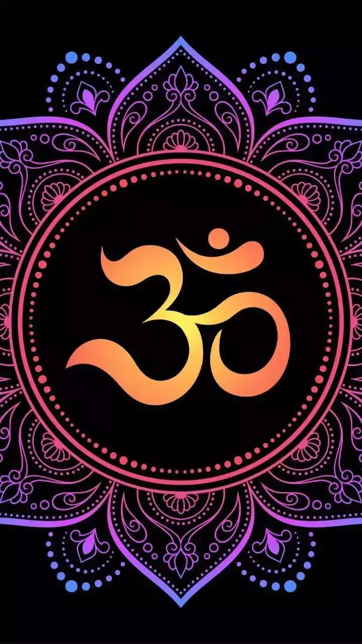 Vastu Tips: बिस्तर के पास भूलकर भी न रखें ये चीजें, वास्तु दोष से बढ़ेगा तनाव, आ सकती है पैसों की तंगी!