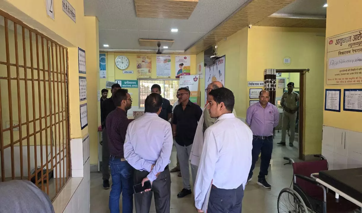 BMO सस्पेंड: पीएम के लिए मांगे रिश्वत: तालाब में डूबे दो बच्चों के पीएम के लिए मांगे रुपए, मेडिकल ऑफिसर भी हटाए गए