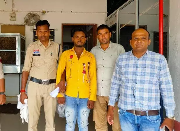 Ambikapur News: महिला से 10 दिनों तक दुष्कर्म, अश्लील फोटो ससुराल वालों को दिखाने की धमकी देकर दिया घटना को अंजाम...