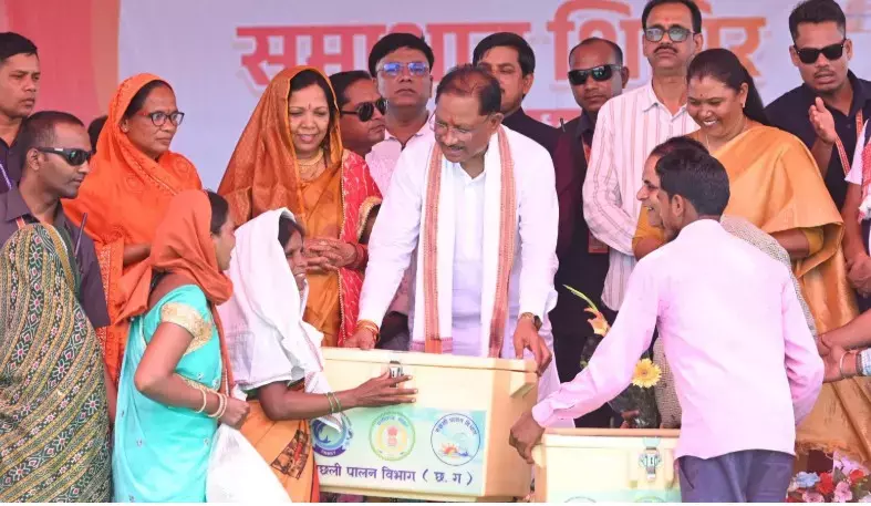 मुख्यमंत्री अचानक पहुंचे दोकड़ा के समाधान शिविर में, CM विष्णुदेव ने हितग्राहियों को मिलेगा पीएम आवास देने सहित की कई घोषणाएं