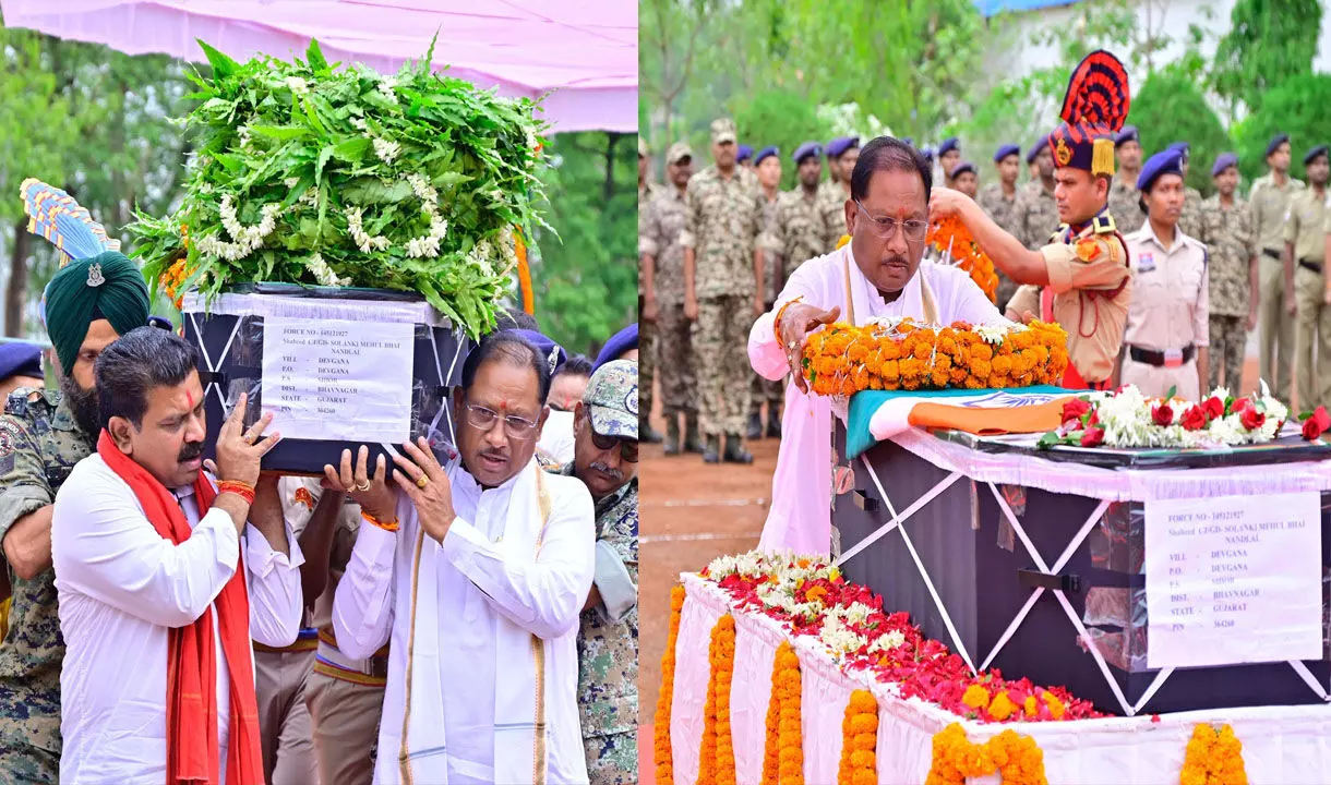 CM Vishnudeo sai: CM विष्णुदेव ने शहीद मेहुल भाई के पार्थिव शरीर को कंधा देकर दी अंतिम विदाई, कहा-नक्सलवाद के समूल नाश का संकल्प करेंगे पूरा CM Vishnudeo sai: CM विष्णुदेव ने शहीद मेहुल भाई के पार्थिव शरीर को कंधा देकर दी अंतिम विदाई, कहा-नक्सलवाद के समूल नाश का संकल्प करेंगे पूरा