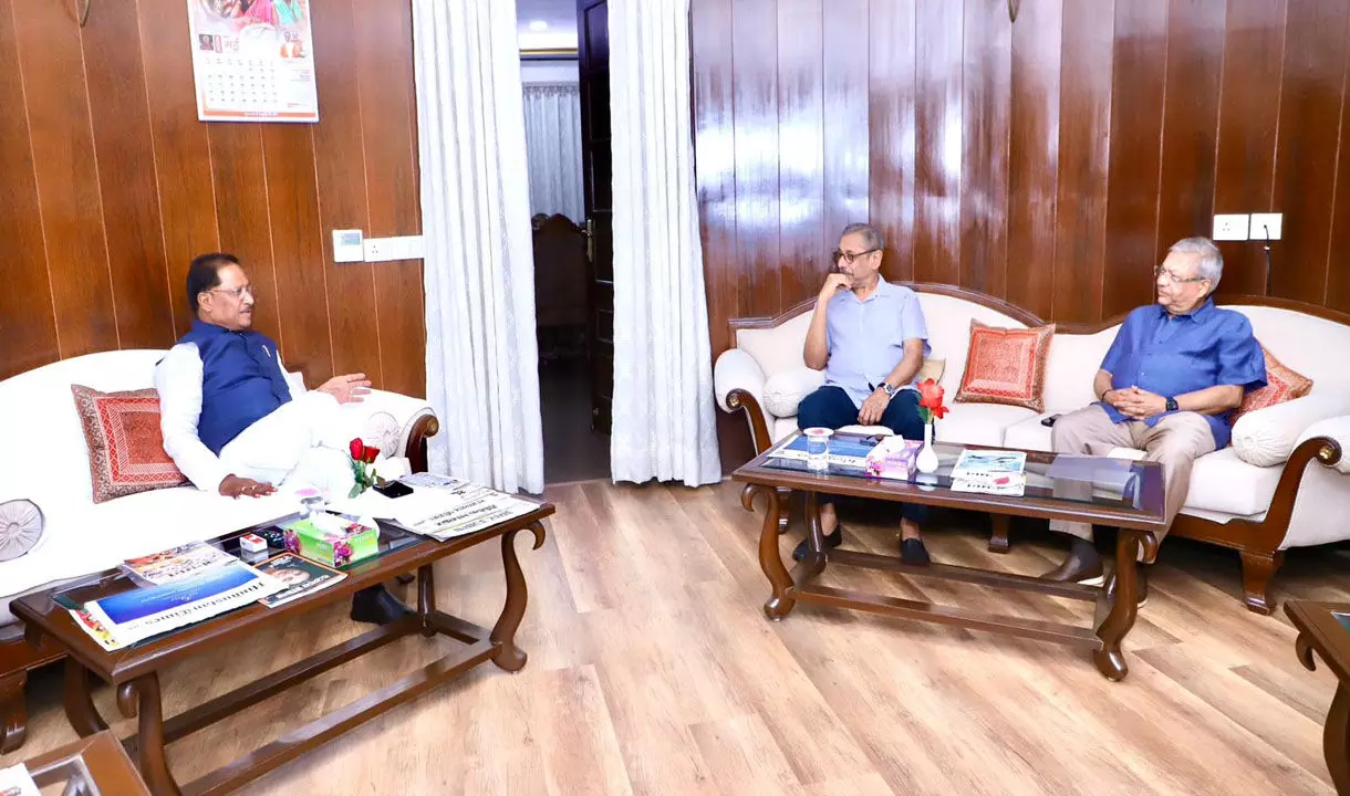 CG में मेदांता अस्पताल, वरुण बेवरेजेस संयंत्र की होंगी स्थापना! CM विष्णुदेव से मिले डॉ. नरेश त्रेहान CG में मेदांता अस्पताल, वरुण बेवरेजेस संयंत्र की होंगी स्थापना! CM विष्णुदेव से मिले डॉ. नरेश त्रेहान