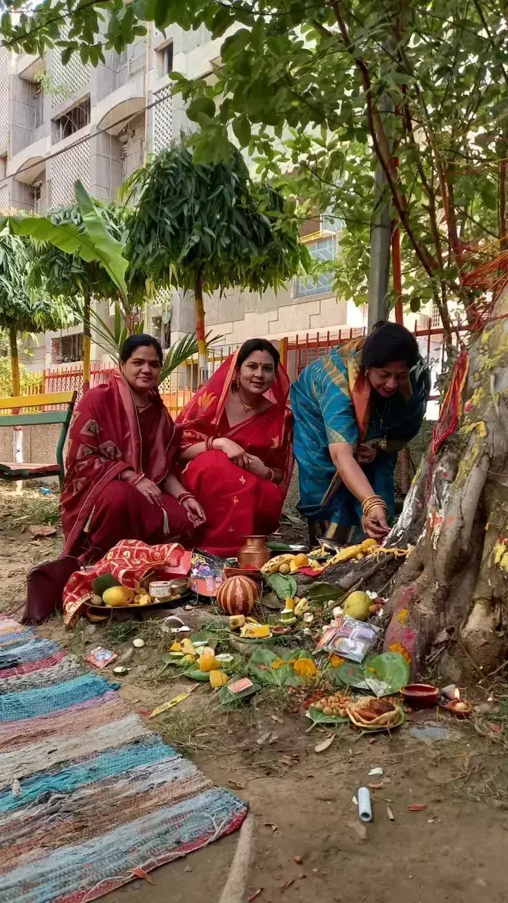 Vat Savitri Vrat Upay: आज वट सावित्री व्रत के दिन महिलाएं जरूर करें ये उपाय