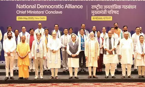 प्रधानमंत्री की अध्यक्षता में आयोजित मुख्यमंत्री परिषद की बैठक में बस्तर के नवाचारों की खुलकर सराहना... CM विष्णुदेव ने बताया-कैसे बस्तर बना संस्कृति, सहभागिता और विकास का मॉडल