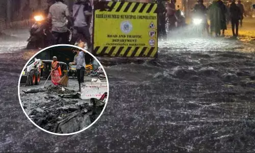 Monsoon Mayhem in Mumbai: बारिश ने तोड़ा 107 साल पुराना रिकॉर्ड, सड़कों से लेकर आसमान तक आफत ही आफत!