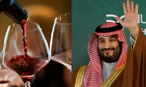 Saudi Arabia Liquor Ban News: सऊदी अरब ने 73 साल बाद तोड़ा शराब बैन! अब होटल्स में खुलेआम मिलेगी Beer-Wine, जानिए क्या है पूरा मामला