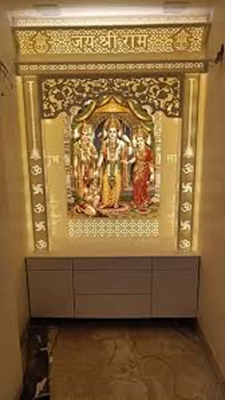 Vastu Tips: भगवान श्रीकृष्ण ने युधिष्ठिर को बताए ये खास वास्तु उपाय, घर में होगी सुख-समृद्धि