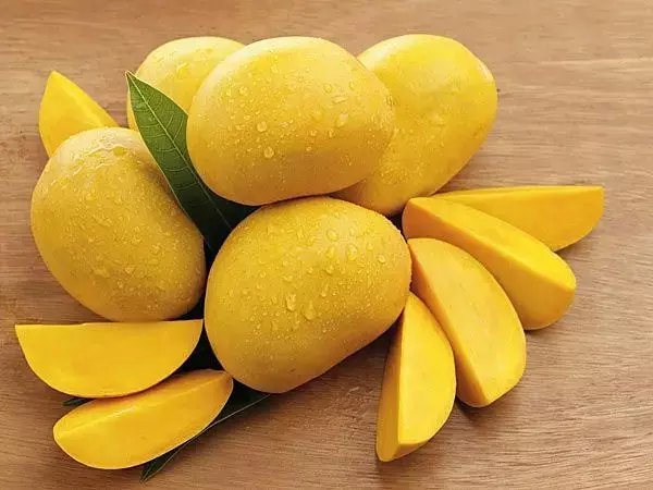 Aam Ke Chhilke Ka Hair Mask: आम के छिलके से हेयर मास्क कैसे बनाये?
